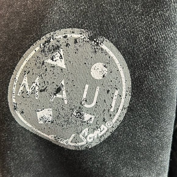 Maui Shark Crewneck - Picture 3 of 12